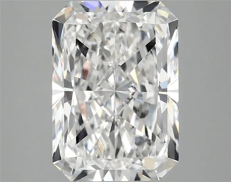 3.05ct Radiant Lab Grown Diamond (Colour E, Clarity VS1, IGI Certified)