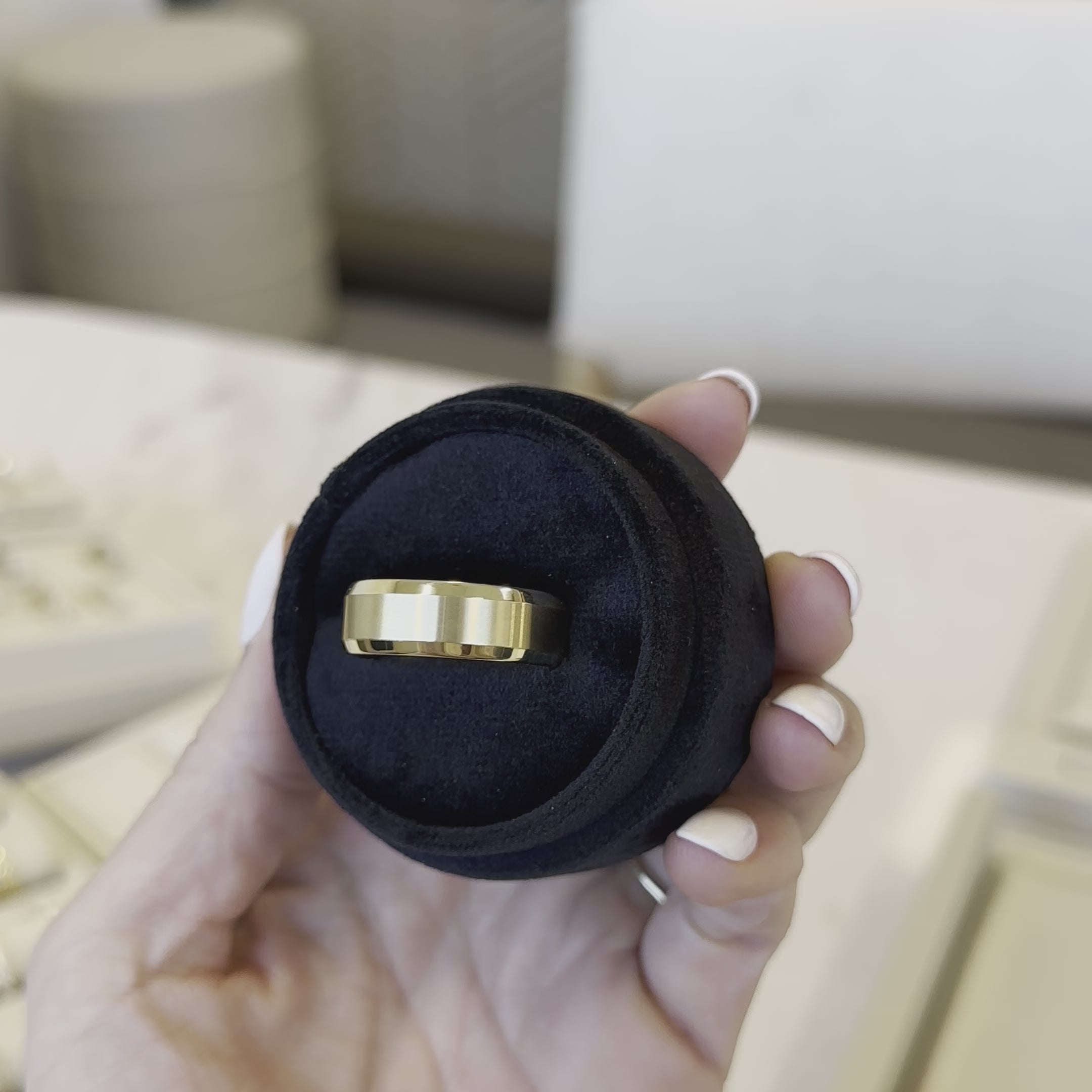 Kyle Bevel Edge Gold Men's Wedding Band - TOVAA