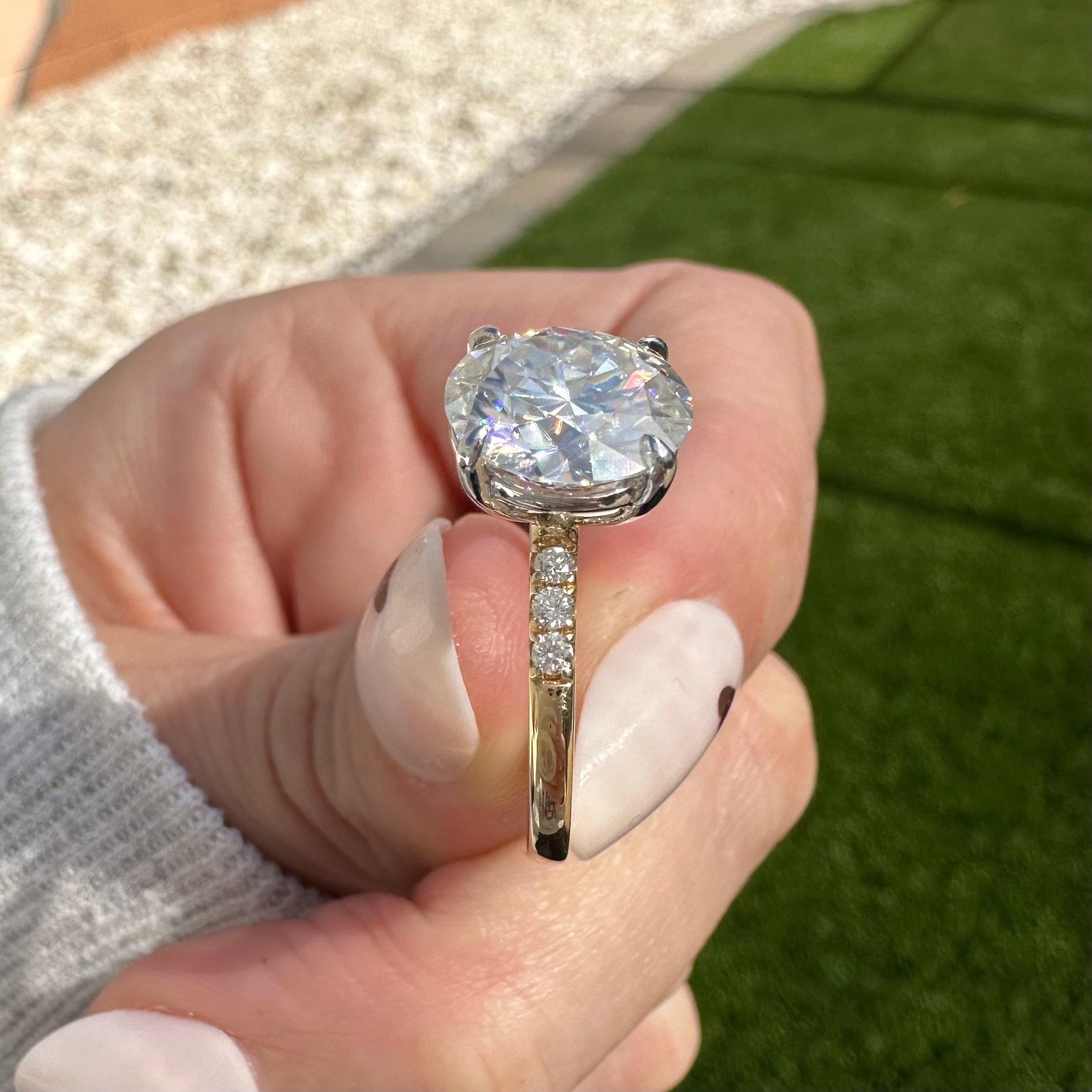 Molly 4ct Round Cut Moissanite Engagement Ring w/ 14k Two-Tone Gold Band - TOVAA