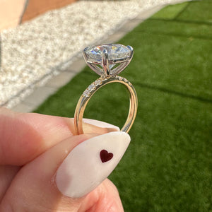 Molly 4ct Round Moissanite Engagement Ring w/ 14k Yellow & White Gold Band - TOVAA