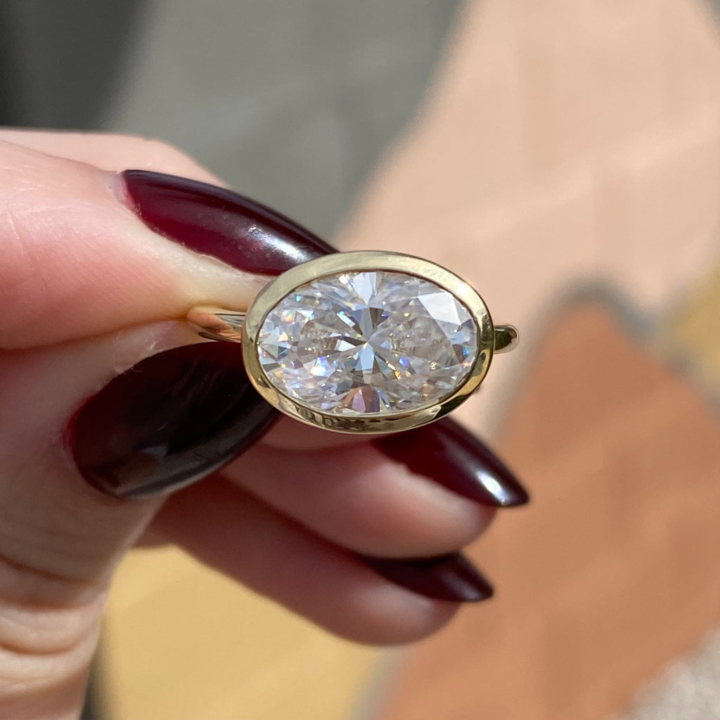 East West Bella (4.7ct) Oval
